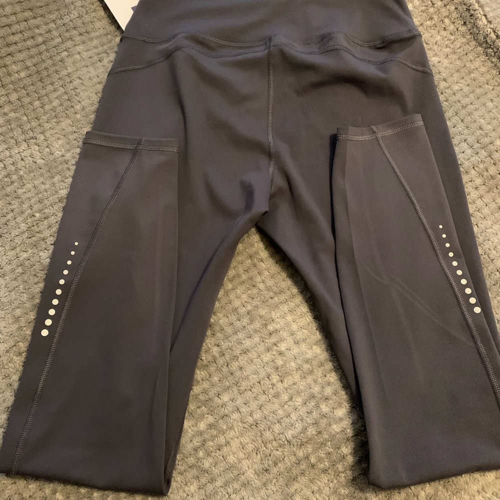 NWT JOYSPELS MOISTURE WICK LEGGINGS